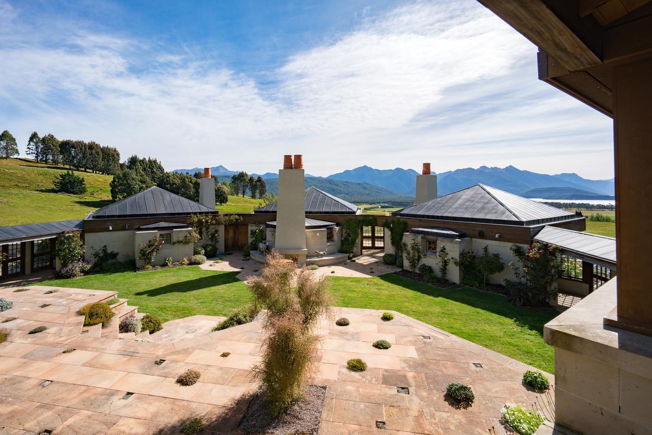 Cabot Lodge - Fiordland National Park Manapouri Exterior photo